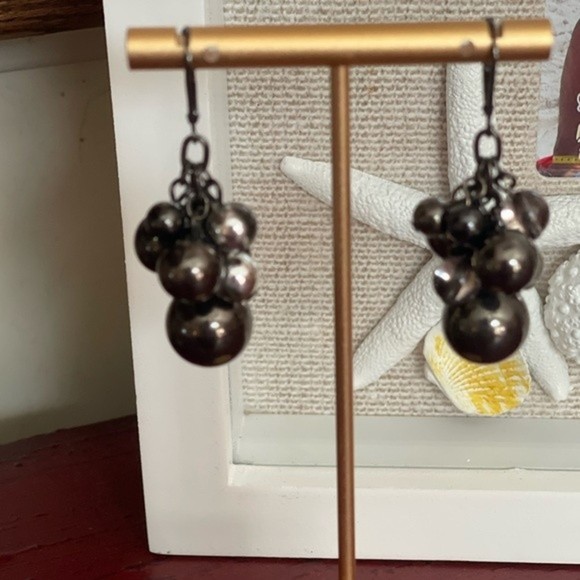 Fashion Jewelry Black Grey Bead Cluster Earrings # 234 - Picture 2 of 5